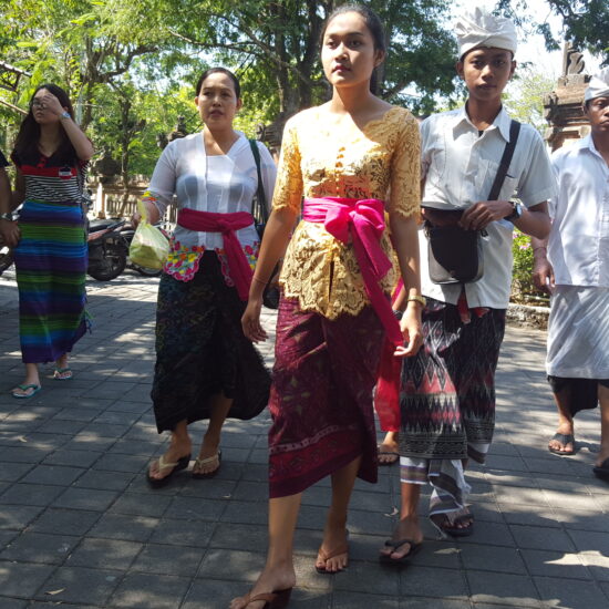 Bali tempel offeren